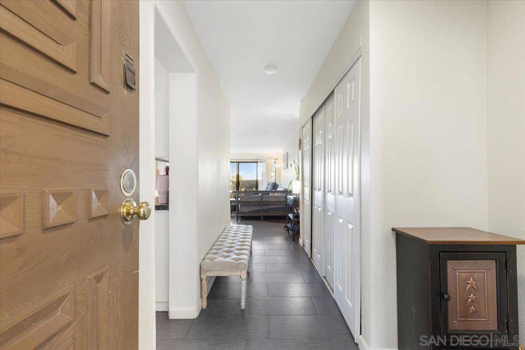 San Diego, CA 92109,3770 Crown Point #103