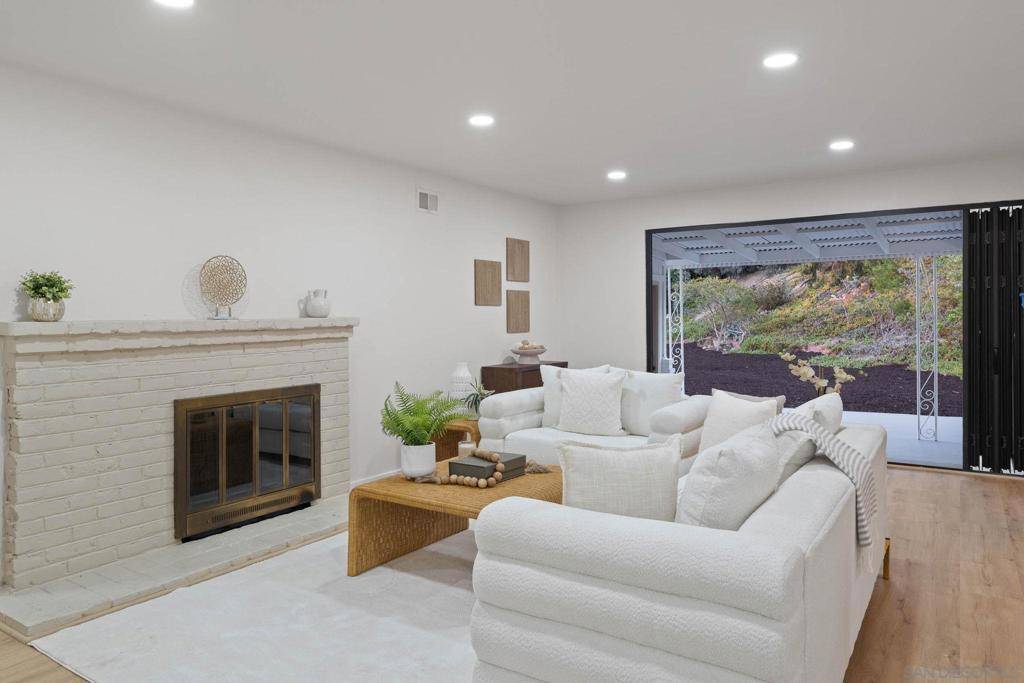 San Diego, CA 92110,4822 PENROSE COURT