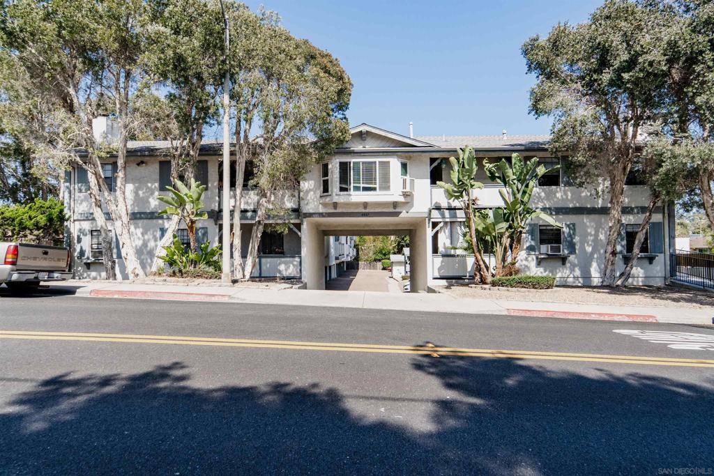 La Mesa, CA 91942,4847 Parks Ave #23