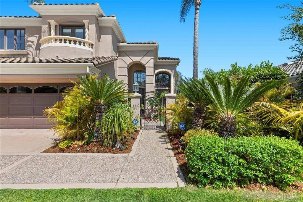 Carlsbad, CA 92011,7166 Tern Place