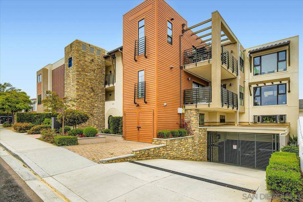 San Diego, CA 92106,3128 Canon St #301