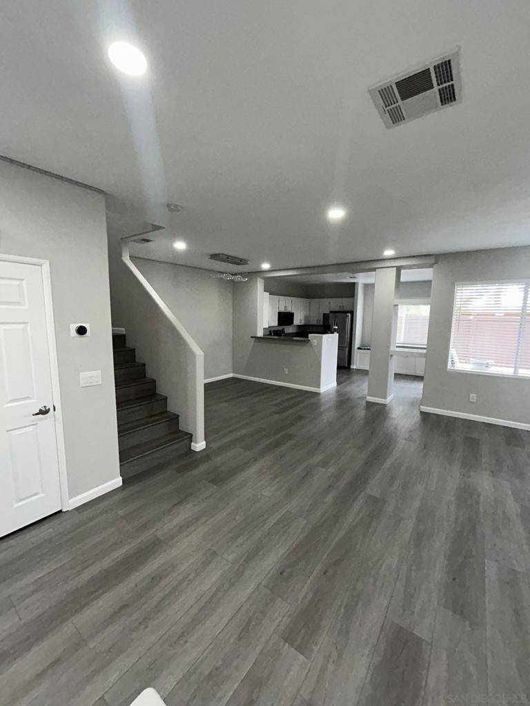 Oceanside, CA 92058,621 Sumner Way #2