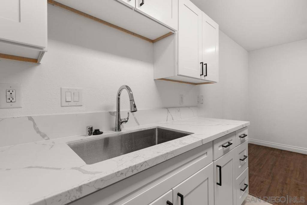 Escondido, CA 92026,240 W Lincoln Ave #16