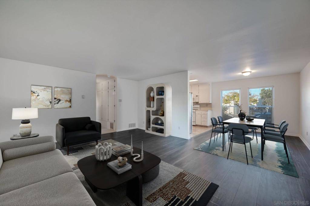 San Diego, CA 92117,4851 Cole St #1