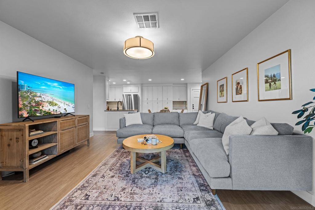 San Diego, CA 92108,510 Camino De La Reina #334