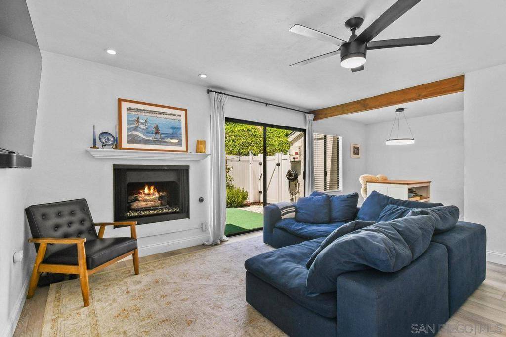 Cardiff By The Sea, CA 92007,1227 Evergreen Drive