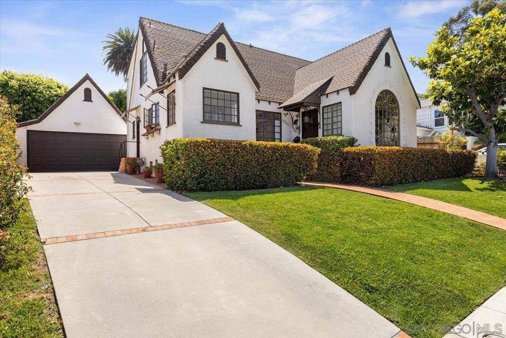 San Diego, CA 92107,3711 La Cresta Dr