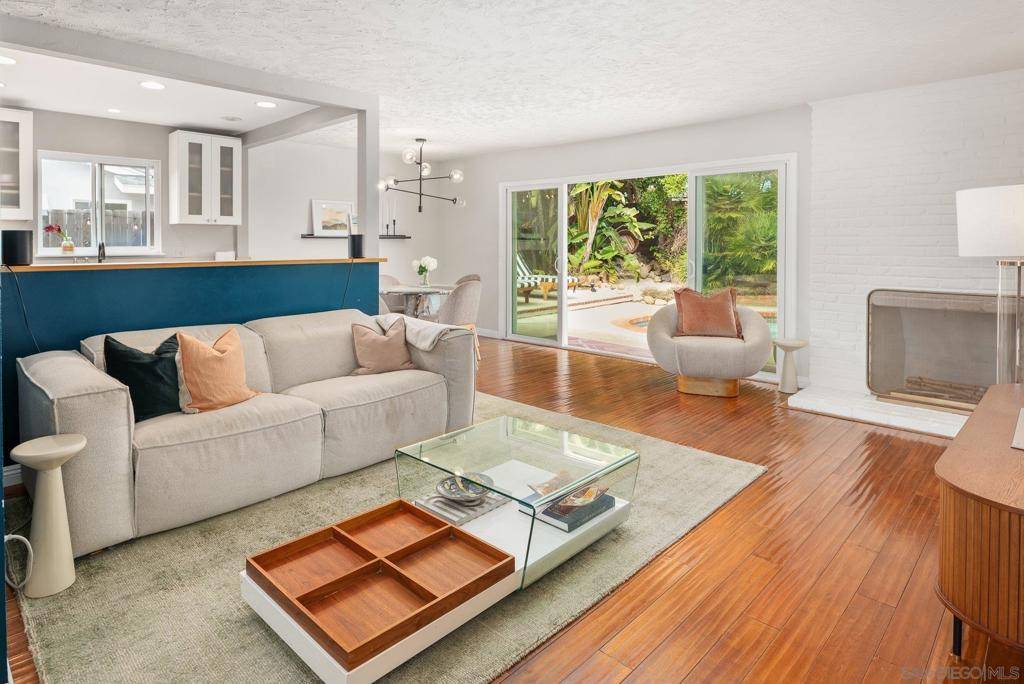 San Diego, CA 92117,4357 Mount Hukee Ave