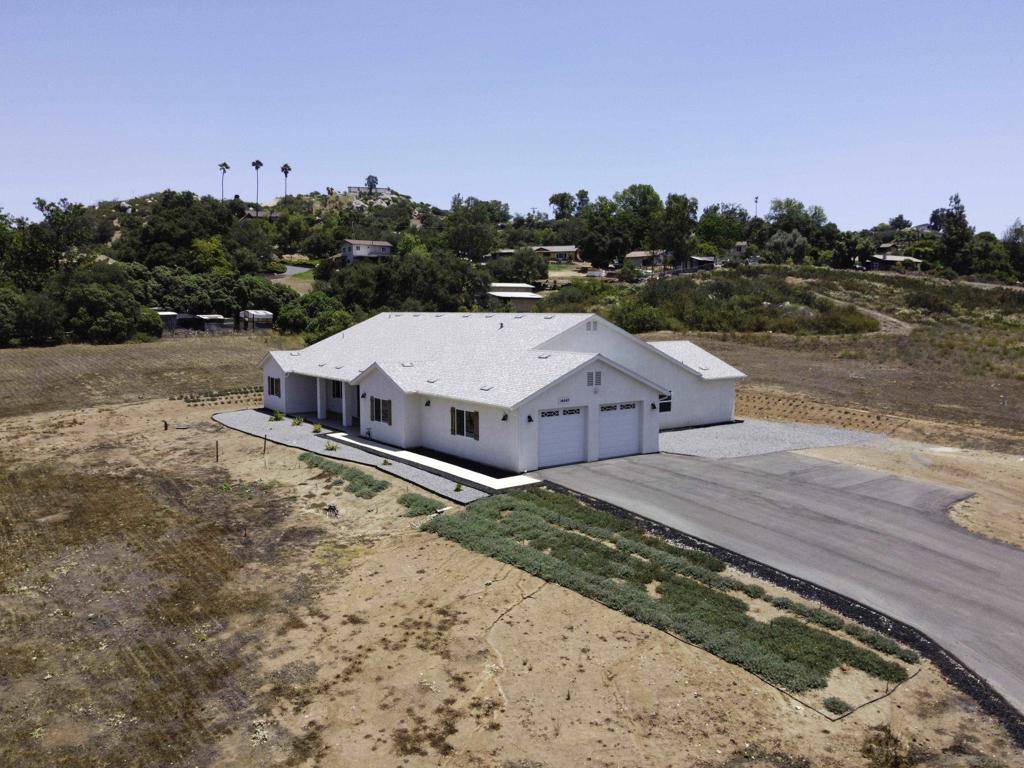 Valley Center, CA 92082,14443 Cool Valley Rd