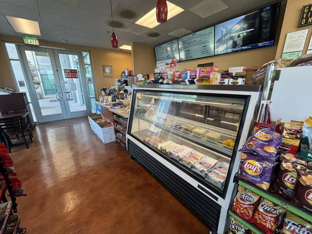 San Diego, CA 92123,9350 Waxie Way #150