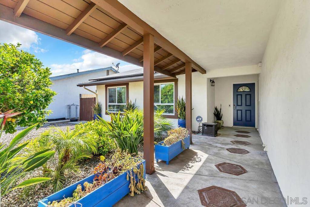 Oceanside, CA 92056,3978 Shenandoah Dr