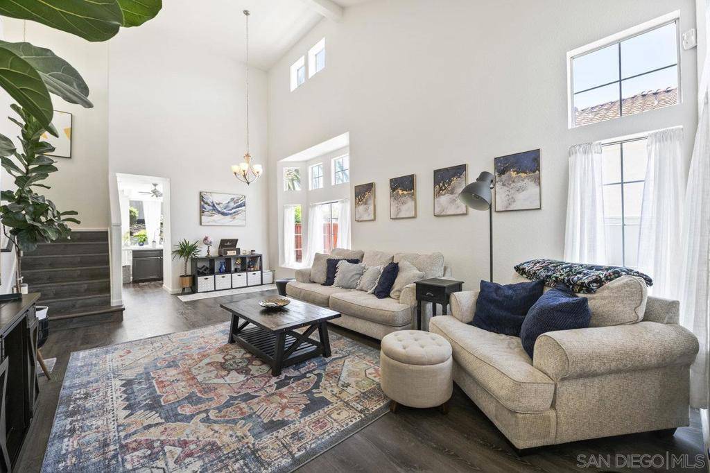 Oceanside, CA 92057,4887 Motif St