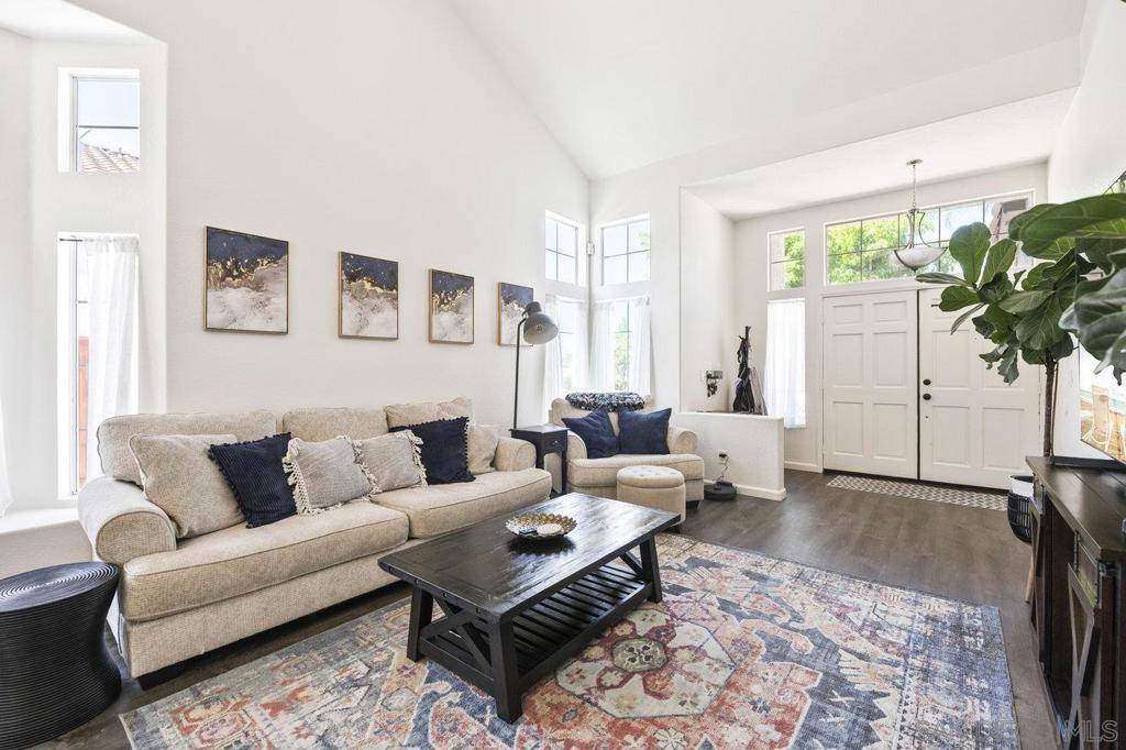Oceanside, CA 92057,4887 Motif St
