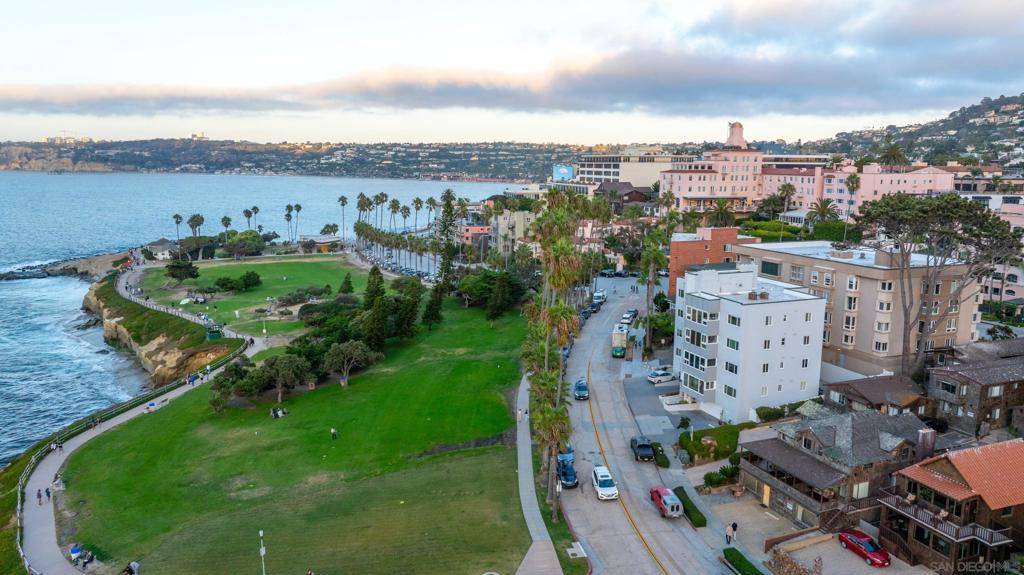 La Jolla, CA 92037,1039 Coast Blvd #H