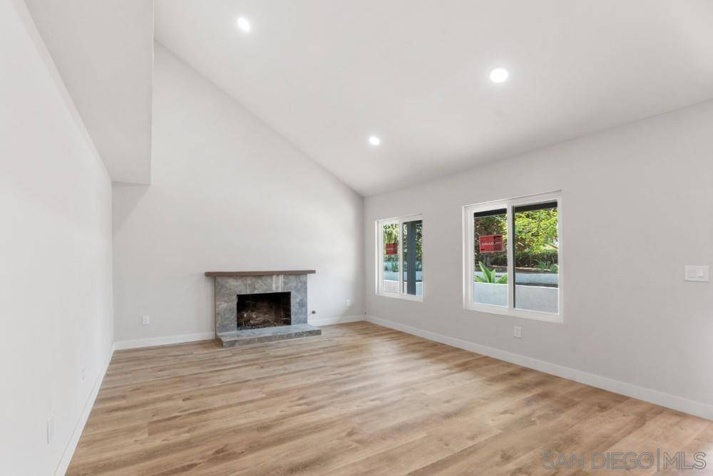 13765 Celestial Rd Poway, CA 92064