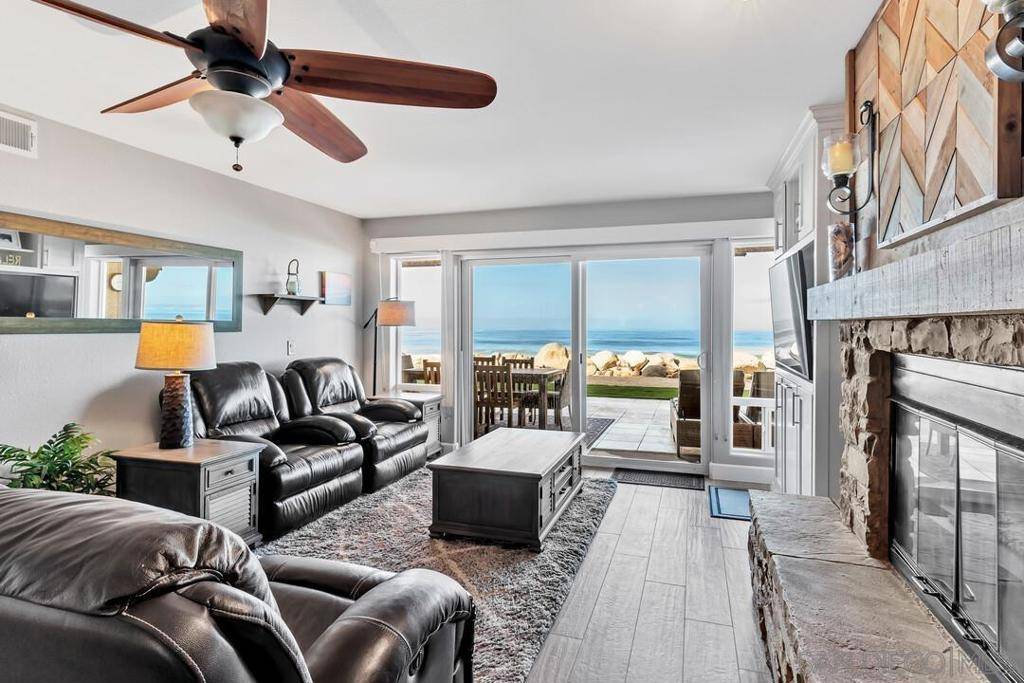 Imperial Beach, CA 91932,1456 Seacoast Dr #1B