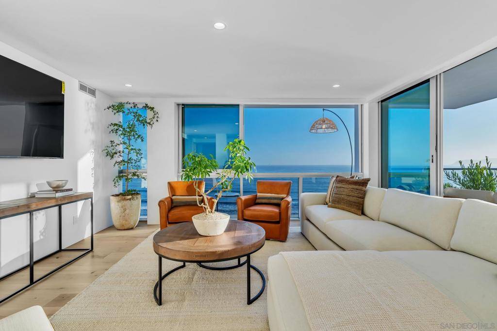 Coronado, CA 92118,1830 Avenida Del Mundo #605