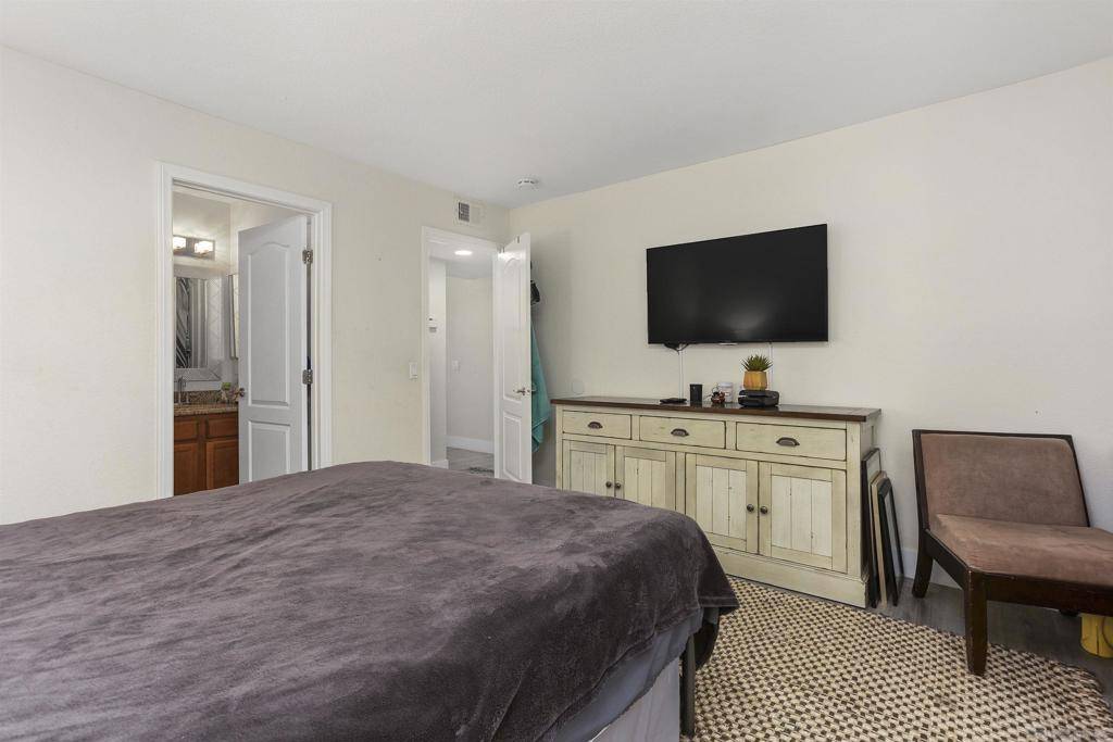 Oceanside, CA 92057,530 Calle Montecito #149