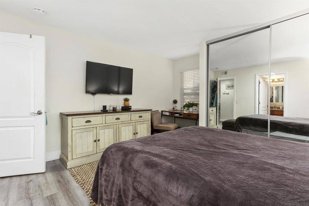 Oceanside, CA 92057,530 Calle Montecito #149