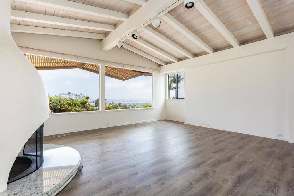 La Jolla, CA 92037,1145 La Jolla Rancho Rd