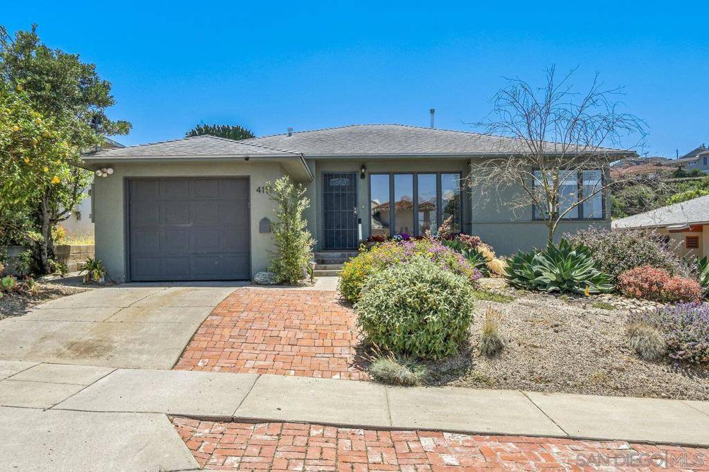 San Diego, CA 92107,4111 Atascadero Dr