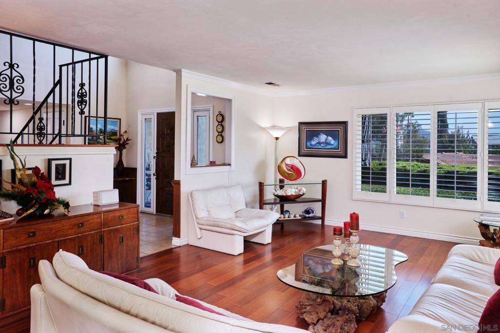 La Mesa, CA 91941,9370 Viento Fuerte Way