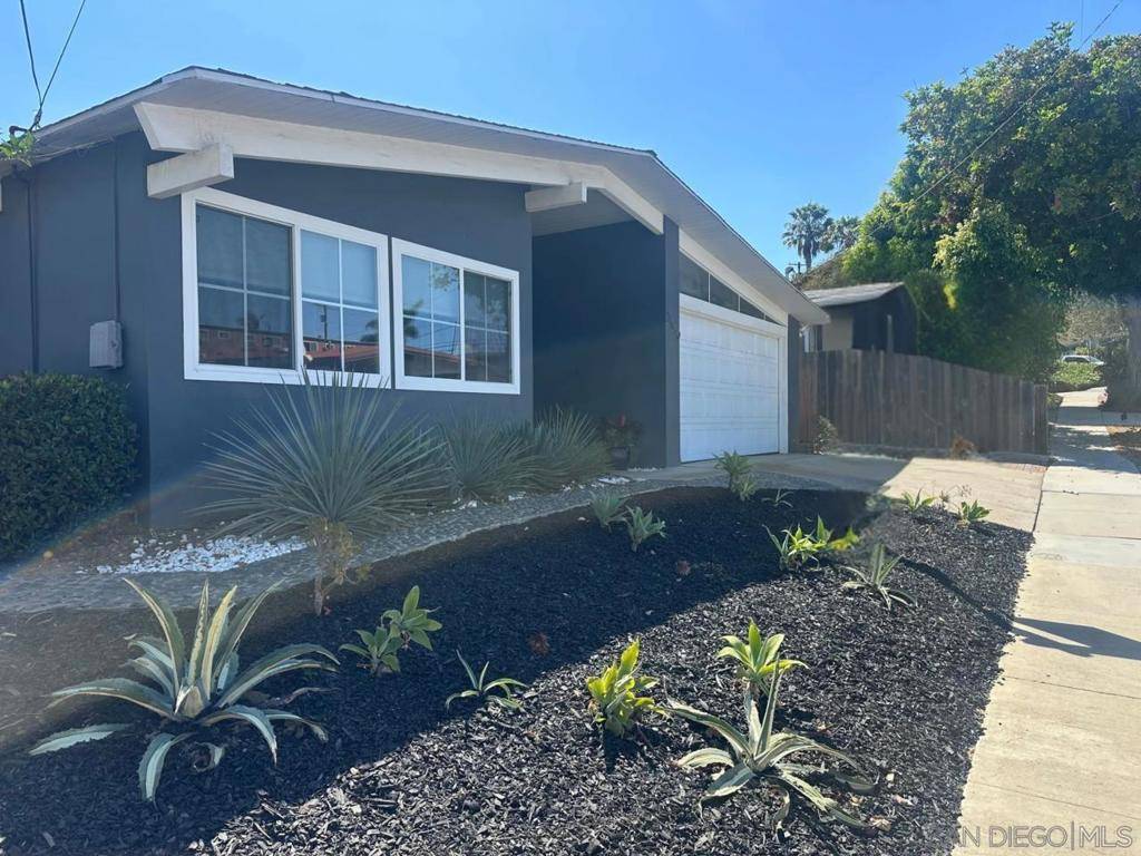 San Diego, CA 92110,3559 Larga Circle