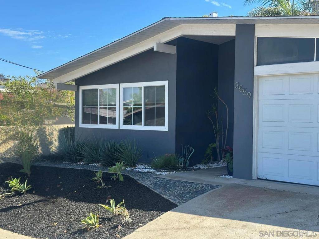 San Diego, CA 92110,3559 Larga Circle