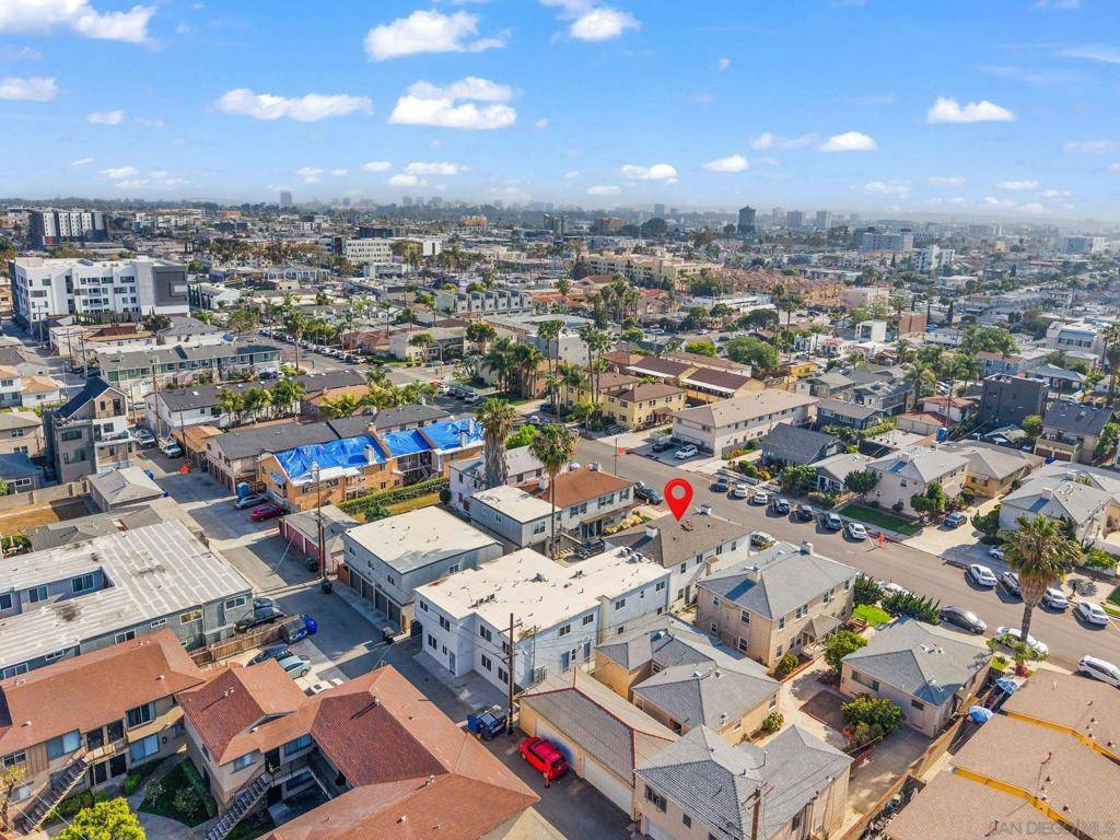 San Diego, CA 92116,4449 Illinois St
