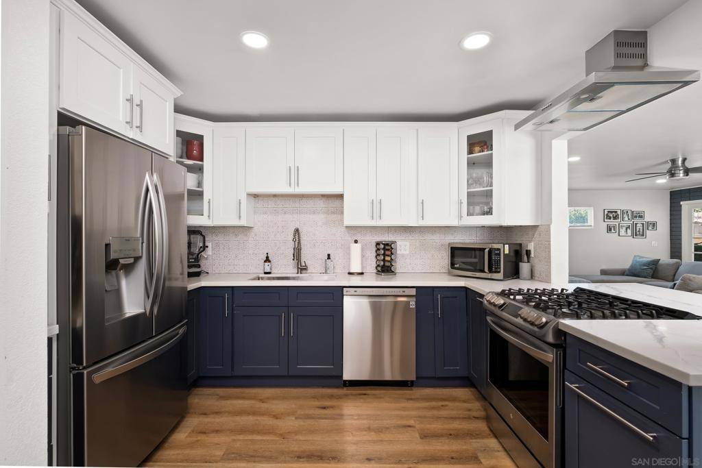 La Mesa, CA 91942,4542 Toni Lane