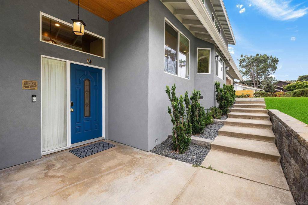 La Jolla, CA 92037,7901 Avenida Kirjah