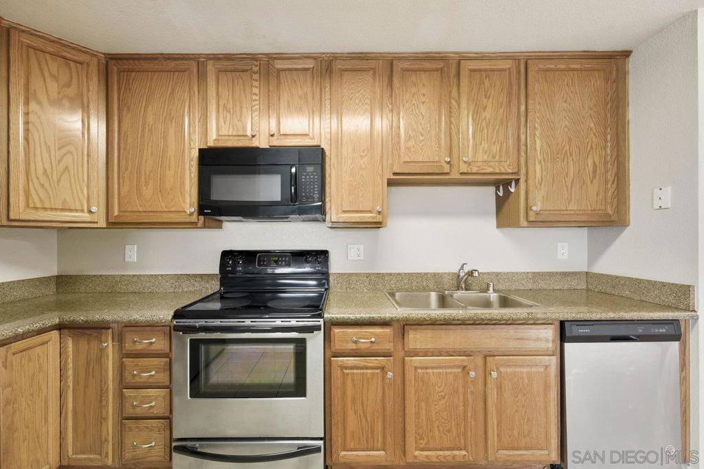 San Diego, CA 92105,1825 Bayview Heights Dr #84