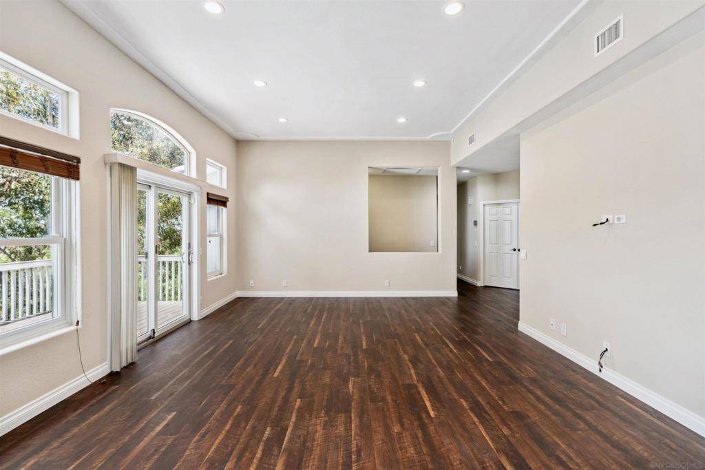 401 S Vine St Escondido, CA 92025