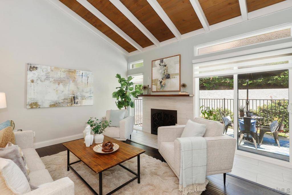 Carlsbad, CA 92009,7303 Alicante Rd #A