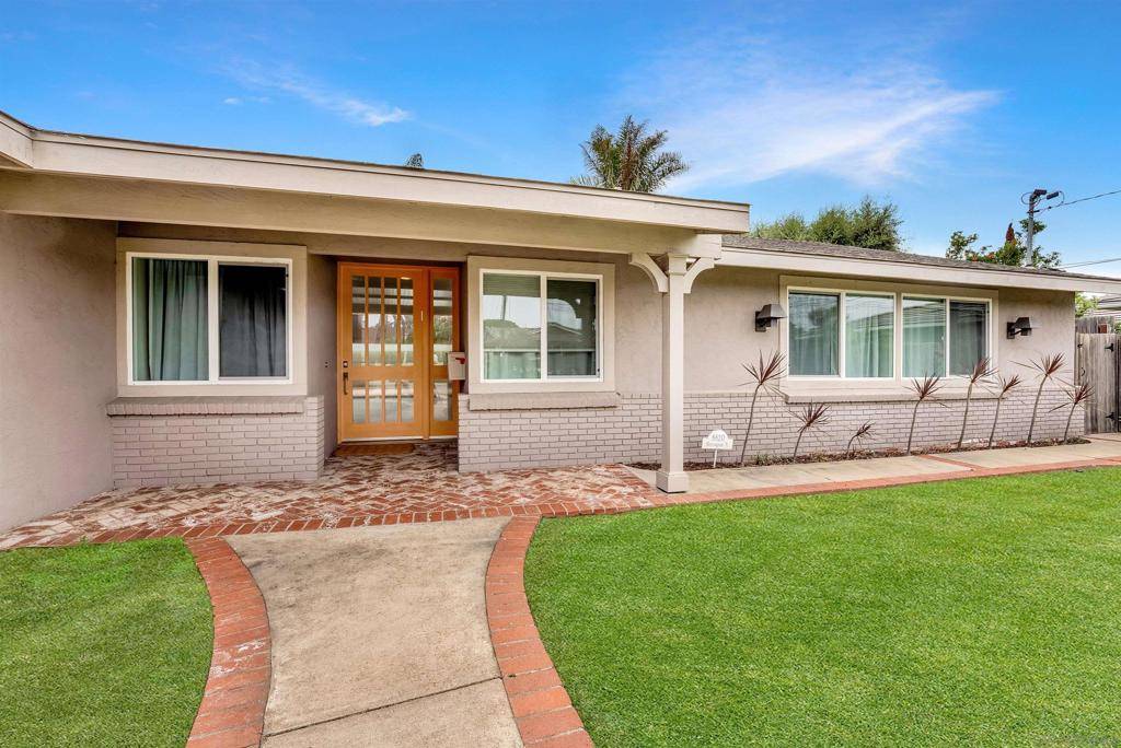 La Jolla, CA 92037,8820 Nottingham Pl