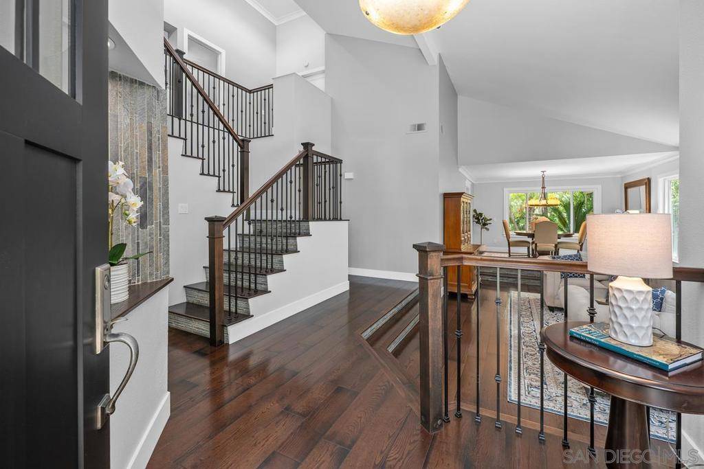 San Diego, CA 92131,12516 Rougemont Pl