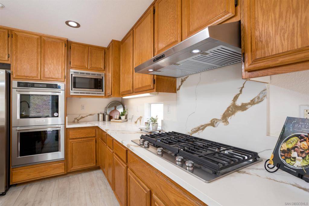 Spring Valley, CA 91978,2168 Pointe Parkway