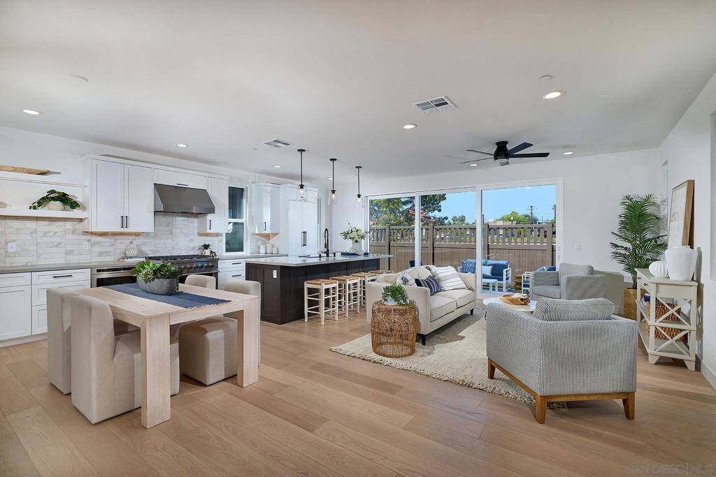 CA 92024,561 N Vulcan Ave
