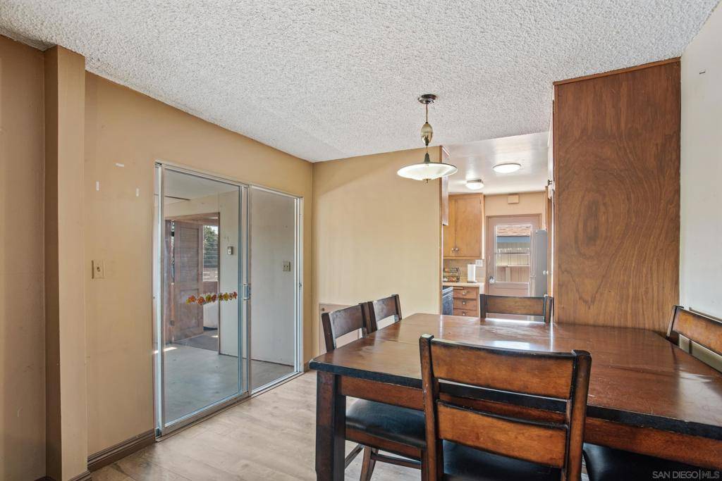 568 June Way El Cajon, CA 92021