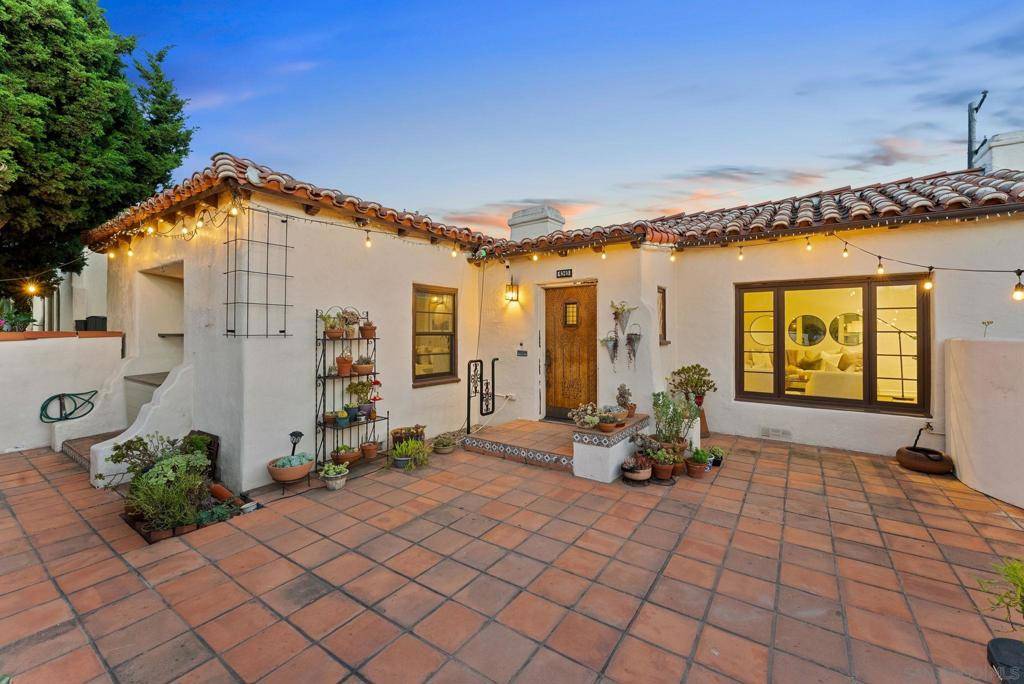 San Diego, CA 92116,4349 Adams Avenue