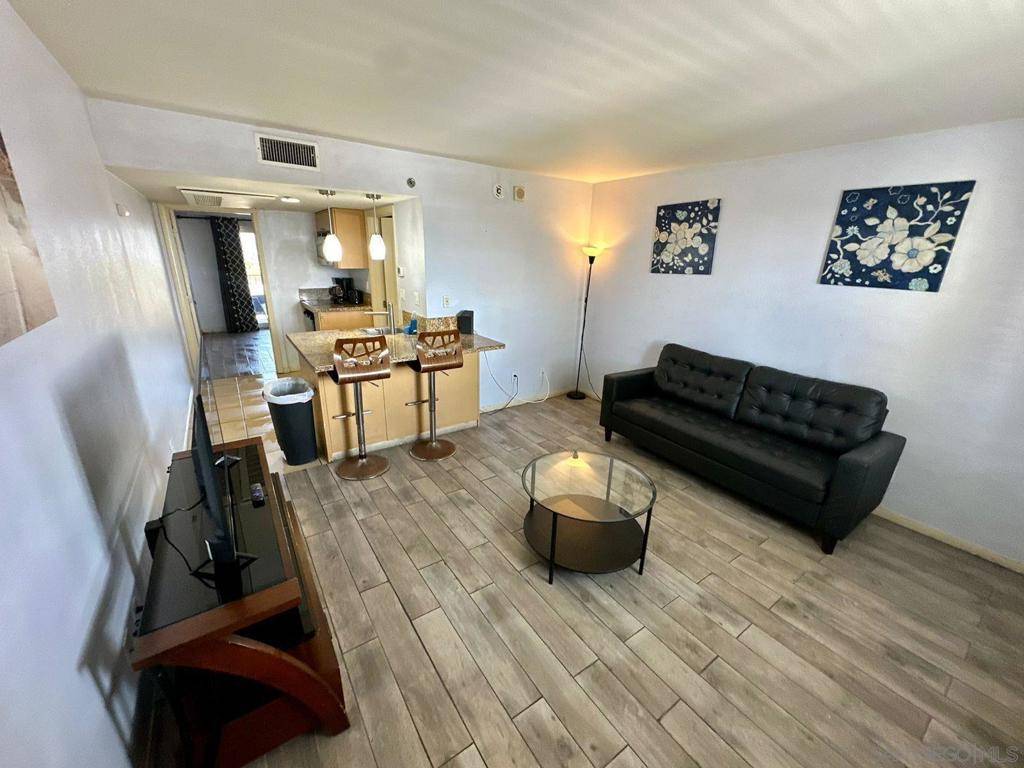 National City, CA 91950,801 National City Blvd #913