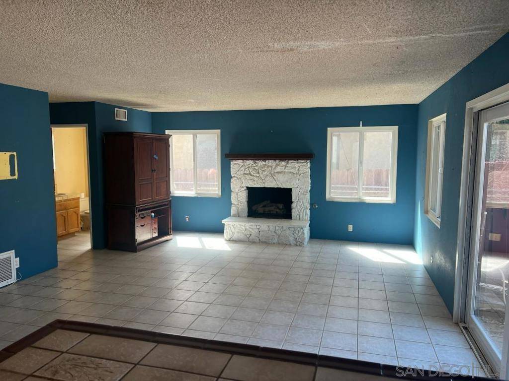 La Mesa, CA 91941,3855 Carbo Court