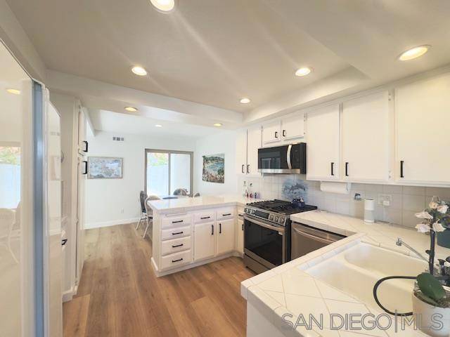 Coronado, CA 92118,75 Catspaw