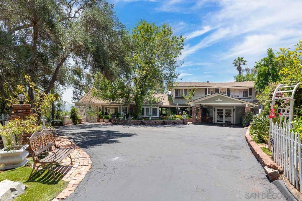 El Cajon, CA 92020,11339 Rolling Hills Dr