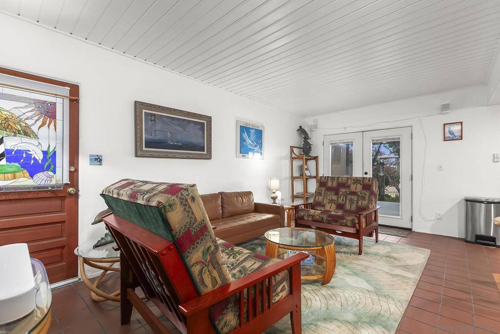 San Diego, CA 92107,5038 40 W Point Loma Blvd