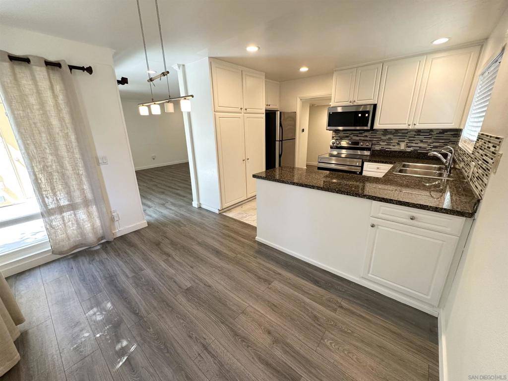 San Diego, CA 92127,17173 W Bernardo Dr. #104