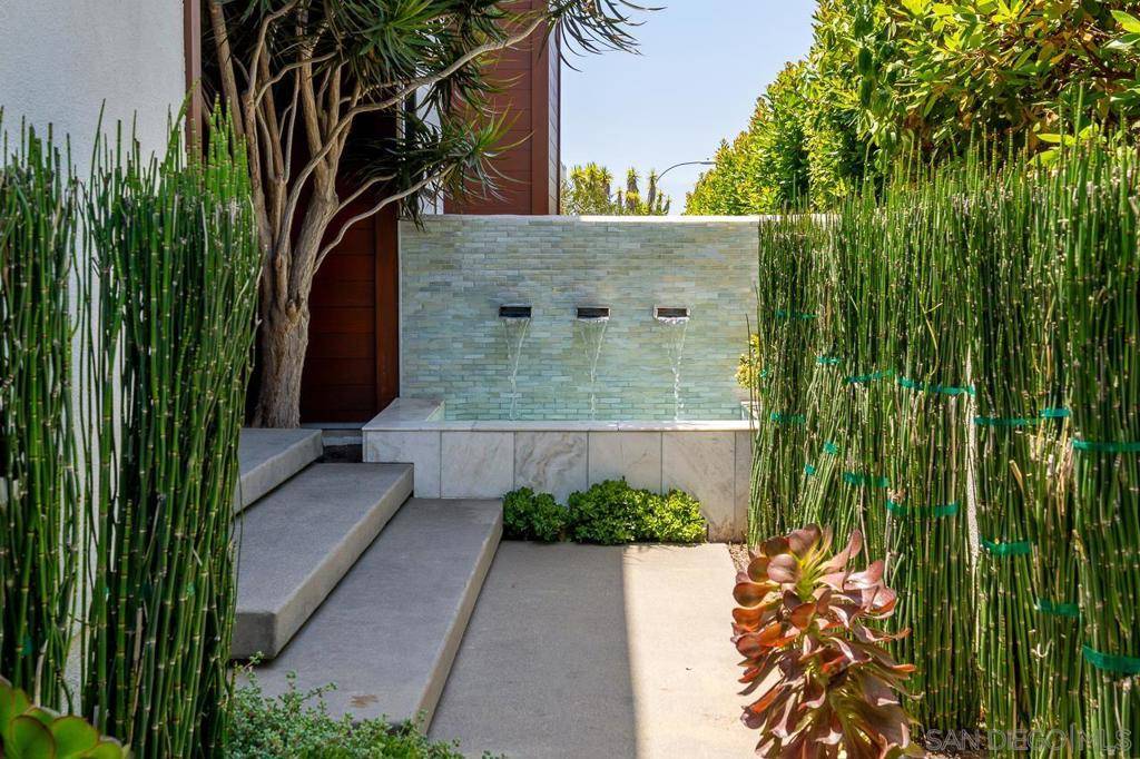 Del Mar, CA 92014,13792 Mercado Dr