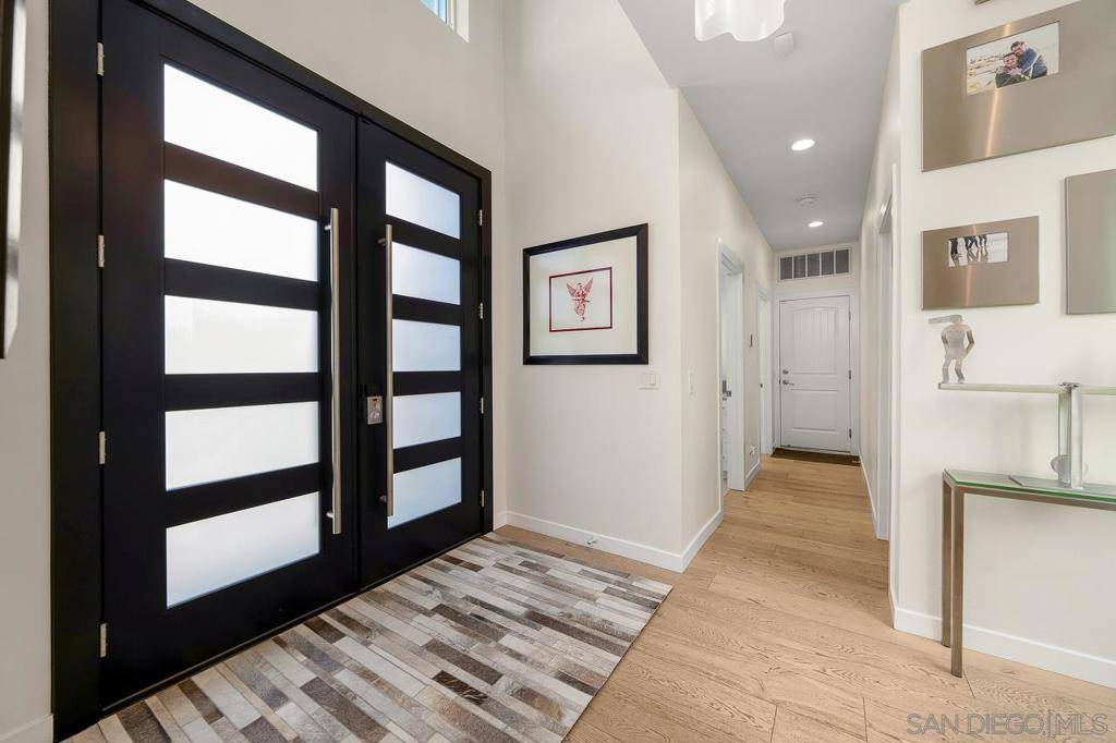 Del Mar, CA 92014,13792 Mercado Dr