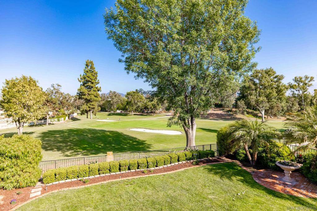 Vista, CA 92081,1910 Vineyard Avenue