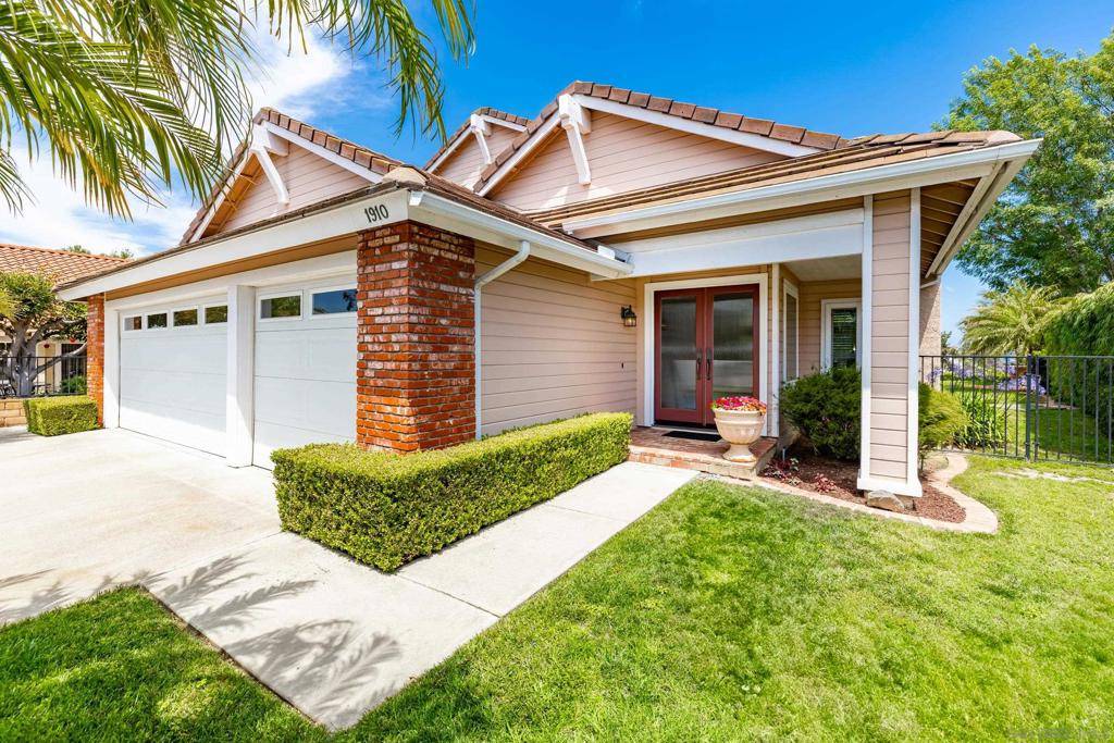Vista, CA 92081,1910 Vineyard Avenue